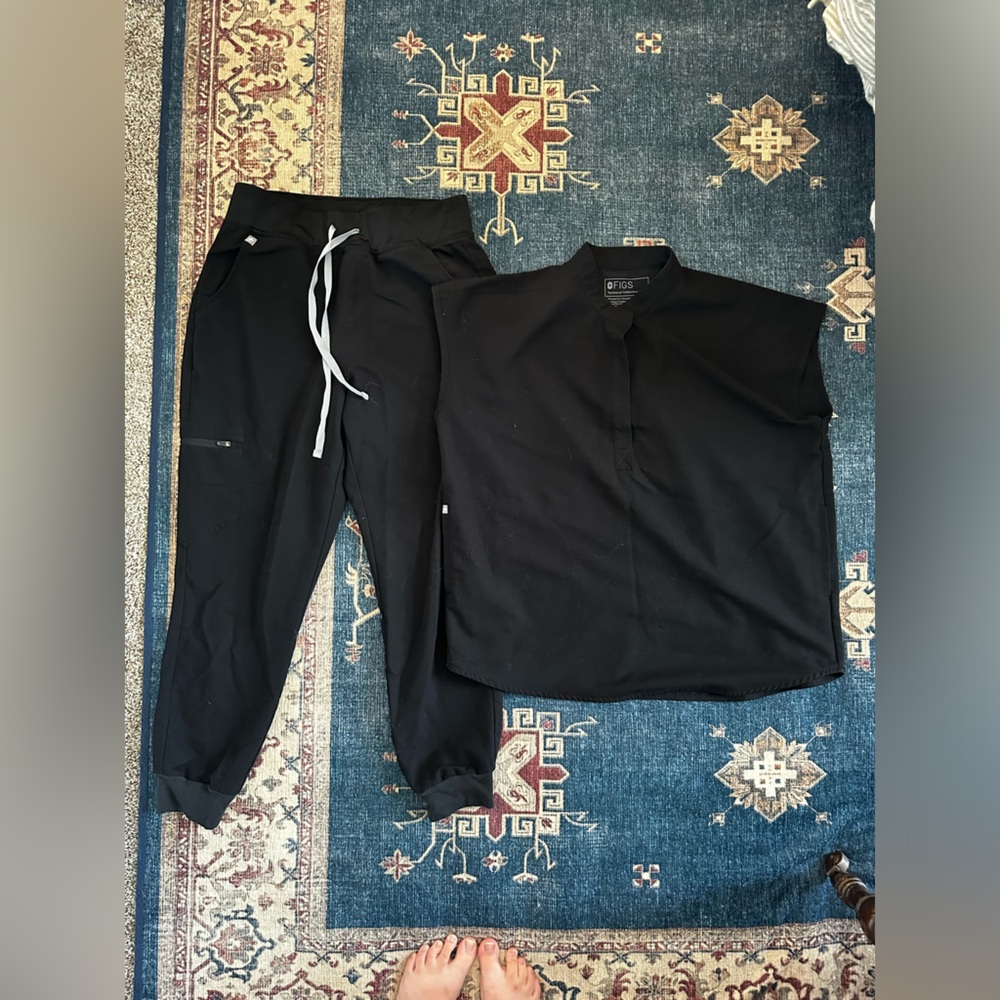 Figs Oversized Top and High Waisted Joggers